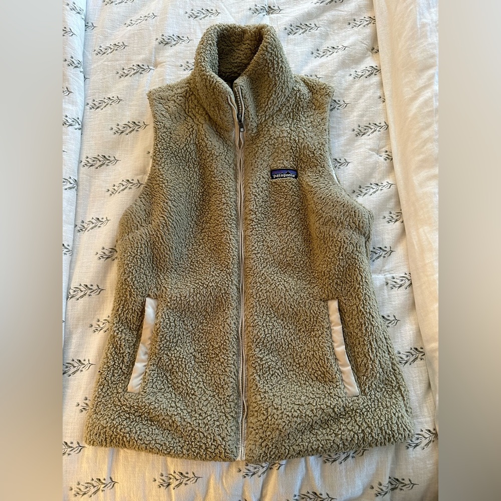 Patagonia, Los Gatos fleece vest size medium.